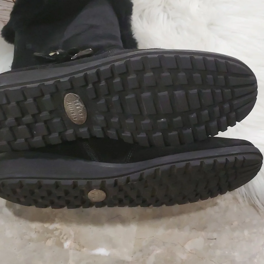 Stuart Weitzman  black suede boots size 8.5
